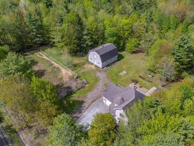 1340 Rue du Domaine, Saint-Lazare, QC J7T 2L4 — photo 2