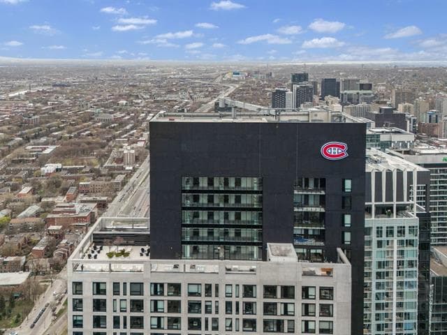 1288 Av. des Canadiens de Montréal, Montréal, QC H3B 3B3